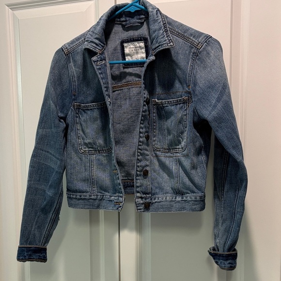 Abercrombie & Fitch Classic Blue Cropped Jean Jacket - Picture 1 of 5